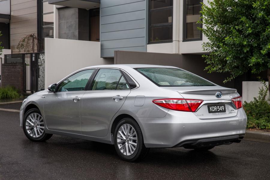  Toyota Camry Atara SL Hybrid 2015 года  (фото 2 из 4)